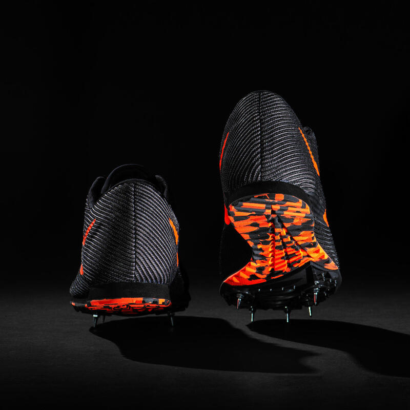 CHAUSSURES A POINTES D'ATHLETISME POUR LE CROSS AT CROSS NOIRE ET ORANGE