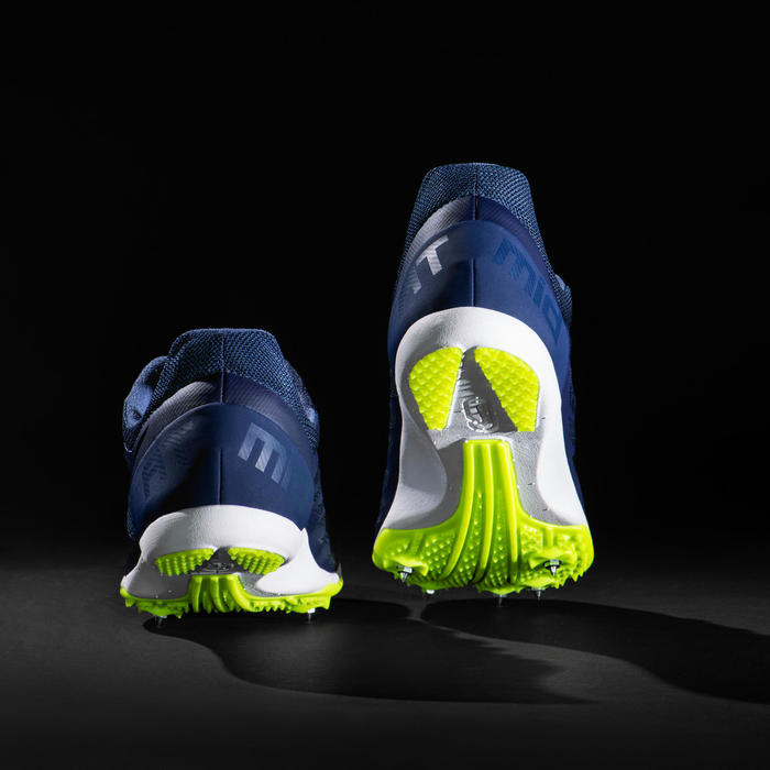 mens mid distance spikes