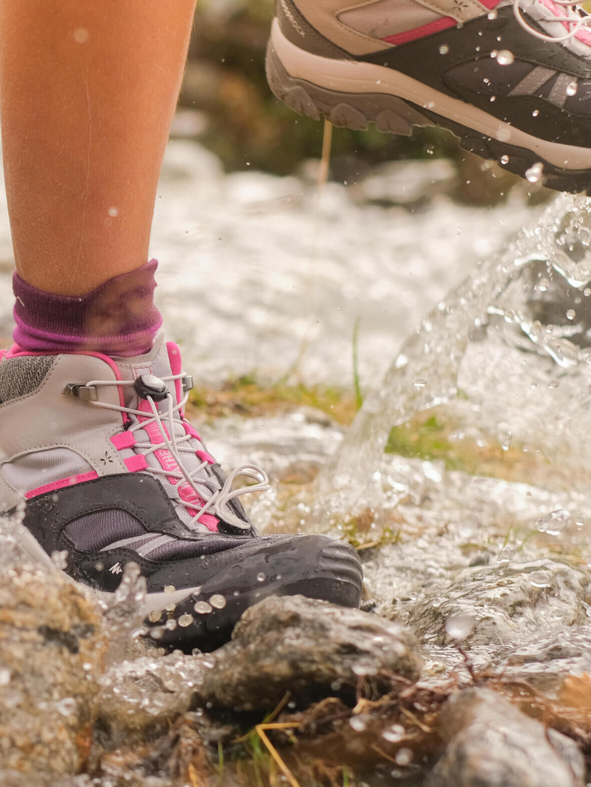 How to choose junior hiking footwear? 