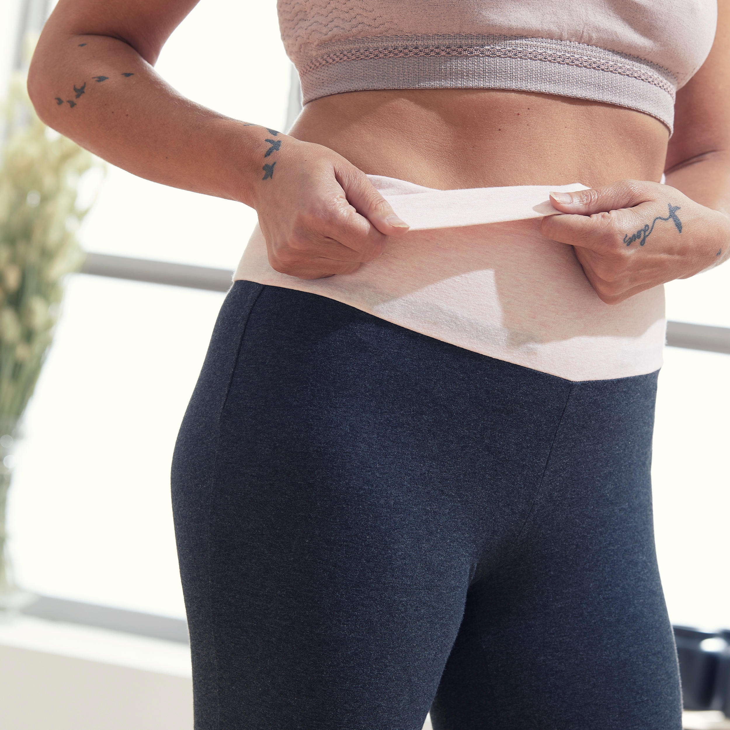 Mallas de yoga de algodón gris y rosa para mujer 2/16