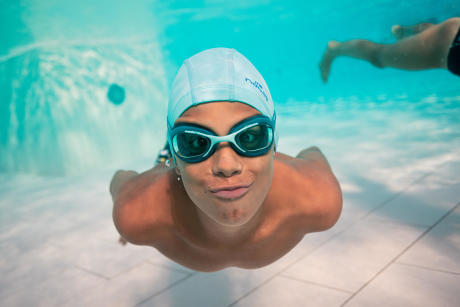 Schwimmbrillen reduzieren bei Kindern die Angst vor dem Untertauchen des Kopfes - dieses Spiel hilft besonders dabei Schwimmbrillen reduzieren bei Kindern die Angst vor dem Untertauchen des Kopfes - dieses Spiel hilft besonders dabei