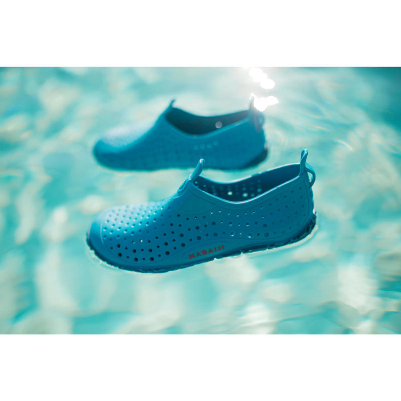 boys pool shoes