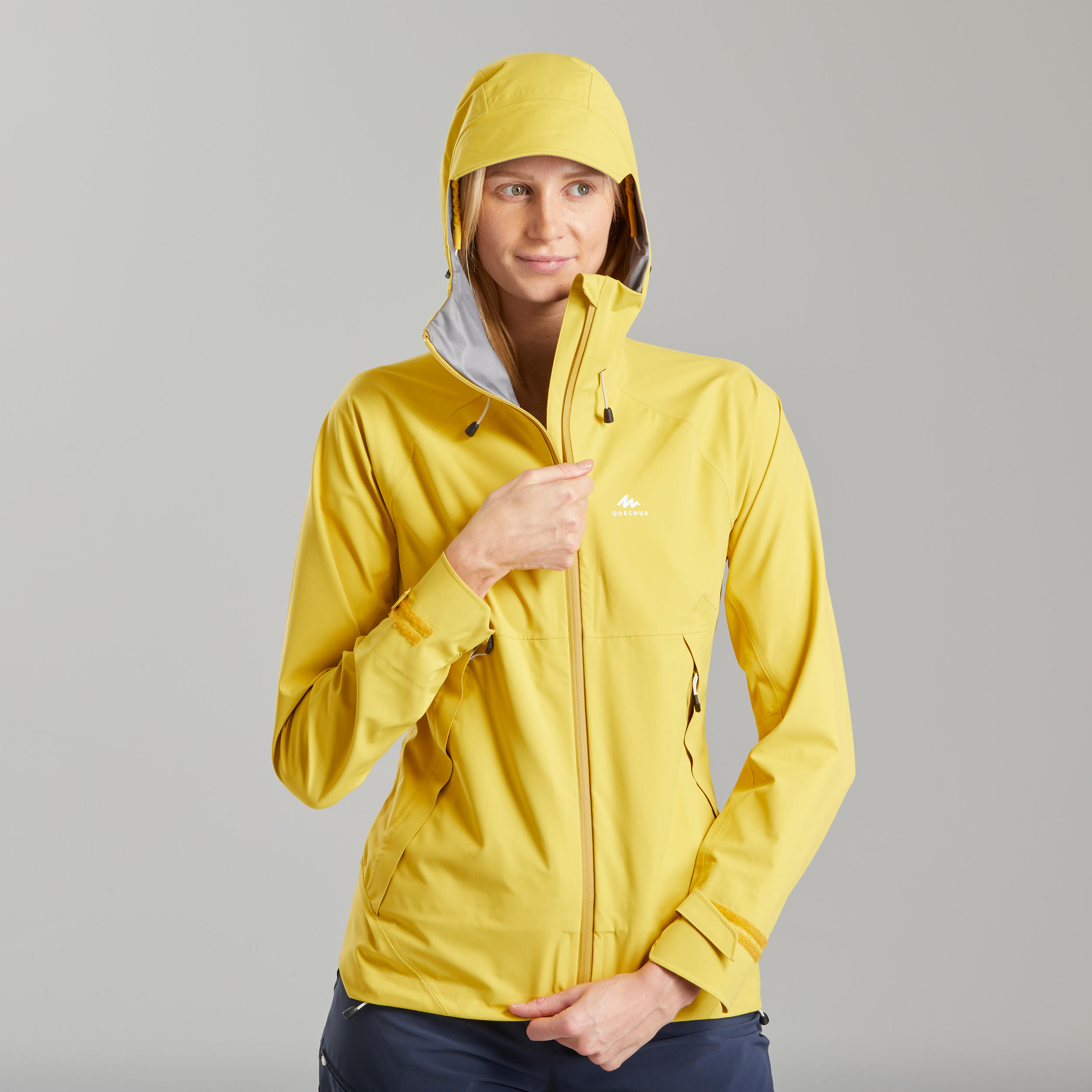 QUECHUA Wanderjacke Damen wasserdicht Bergwandern - MH500 ocker 