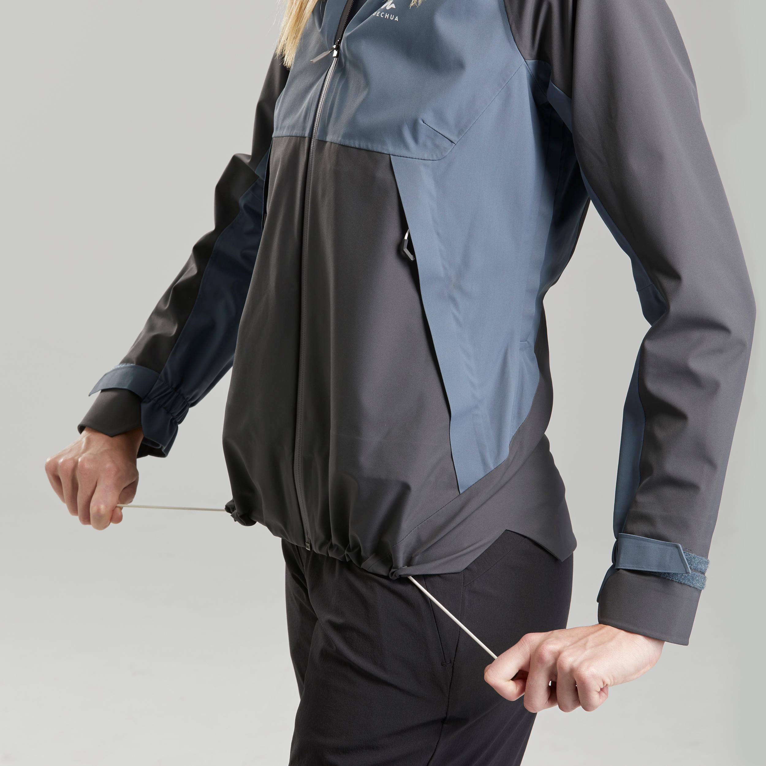 Women's Waterproof Mountain Walking Jacket - MH500 20/30