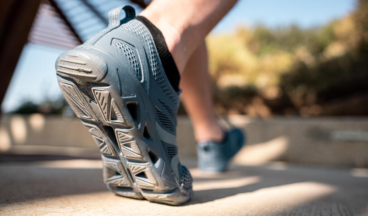 HOW TO CHOOSE THE RIGHT SHOES FOR FITNESS WALKING