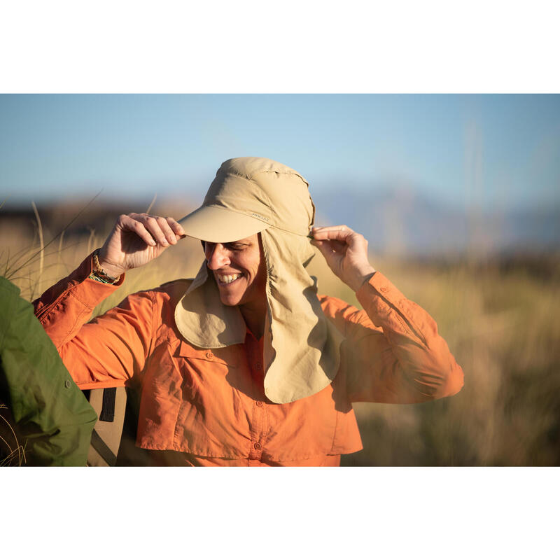 Șapcă anti-UV Trekking în deșert DESERT 900 Maro