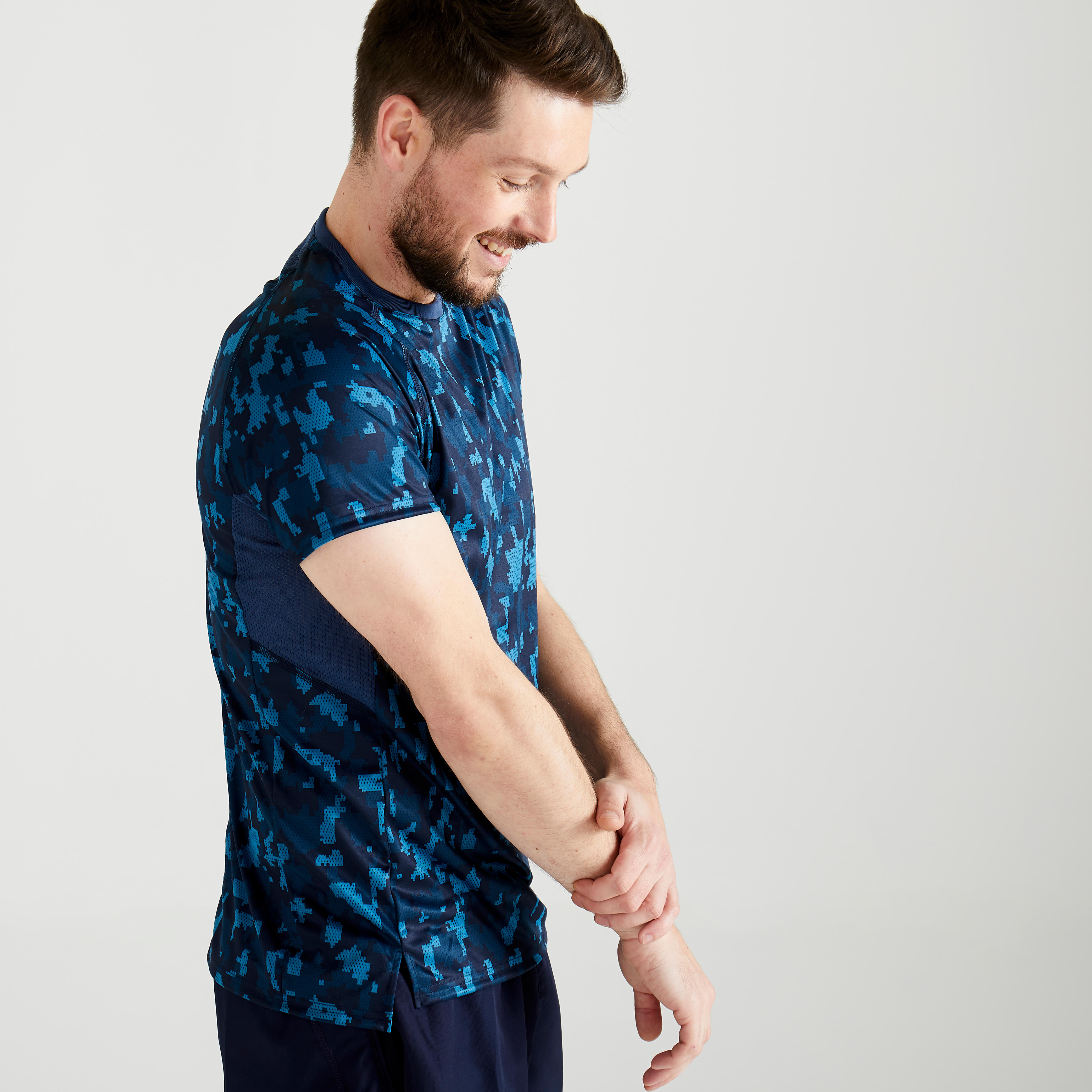 

Men' Occasional Fitness T-Shirt - Turquoise Blue Camo -  By DOMYOS | Decathlon