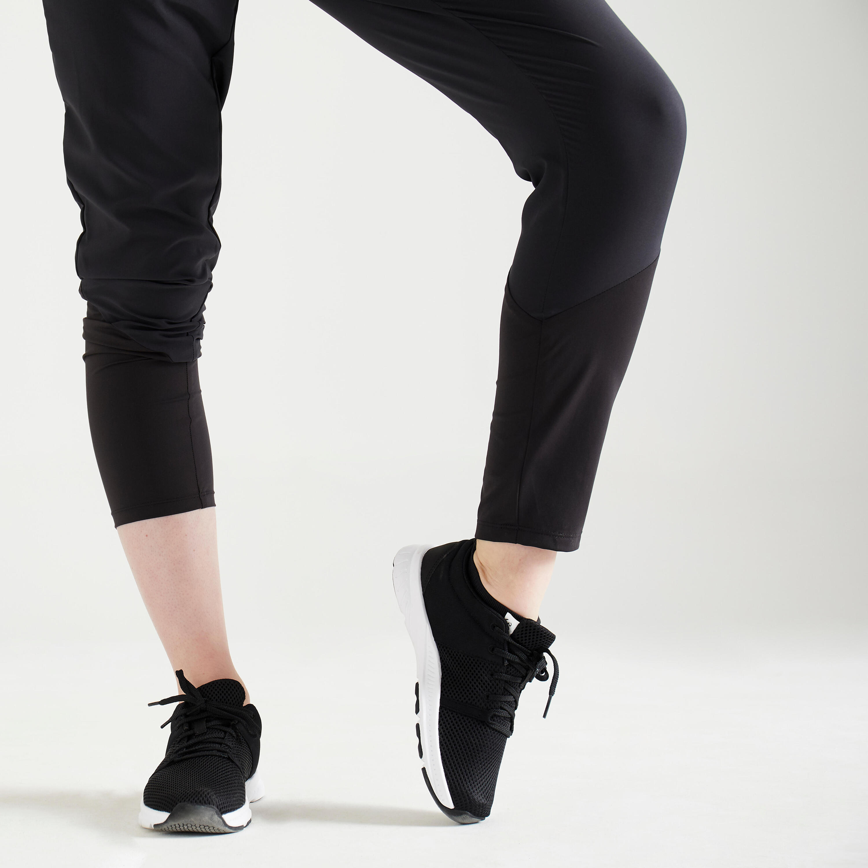 Women's Fitness Cardio Carrot-Cut Jogging Bottoms - Black 4/4