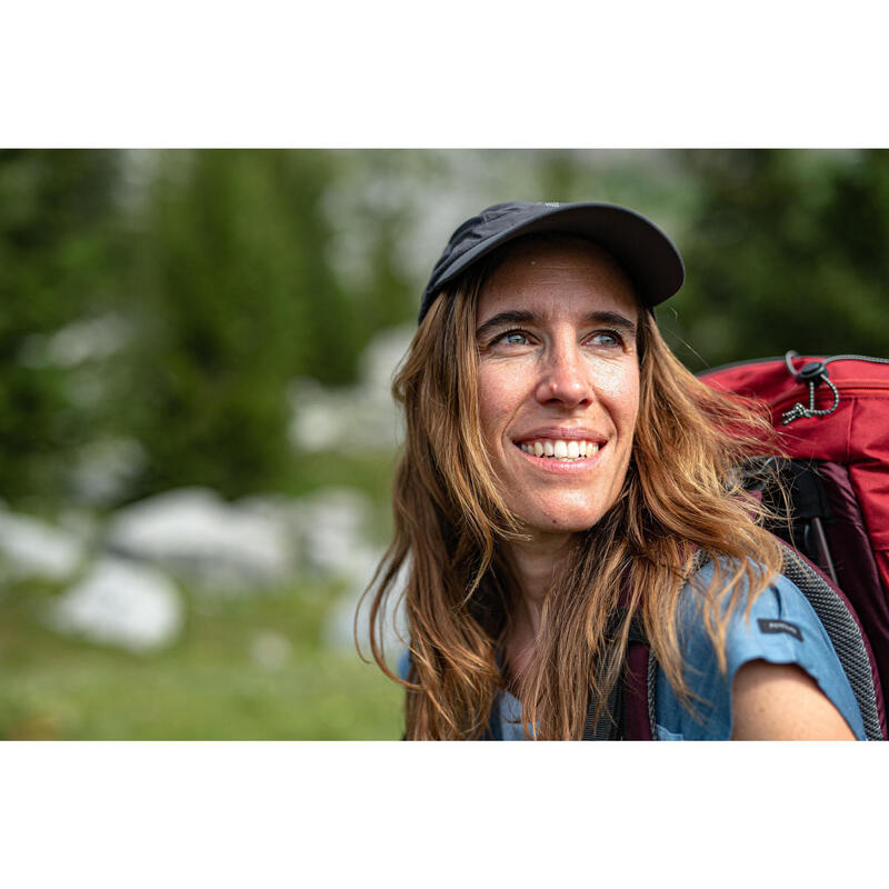 Boné de Trekking Ventilado - MT500 - Cinzento