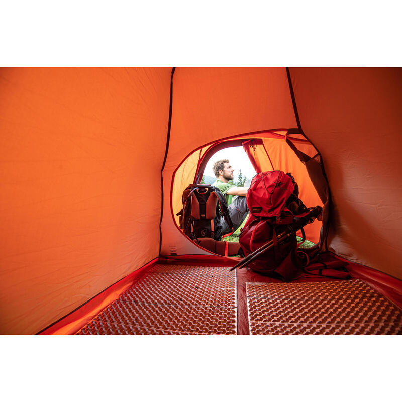 Tenda igloo trekking MT100 2 posti arancione