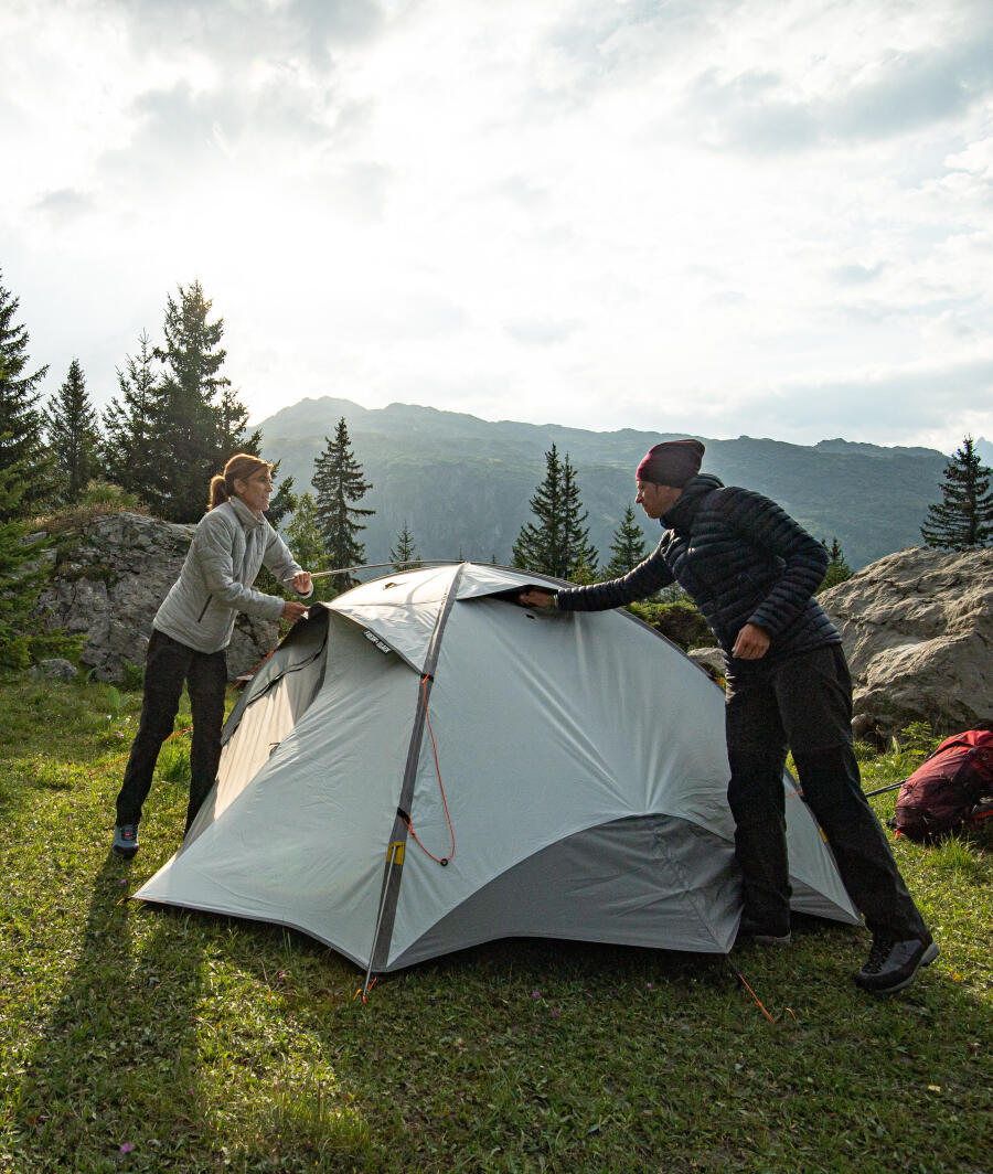 Manutenere una tenda da trekking MT500 Fresh &amp; Black