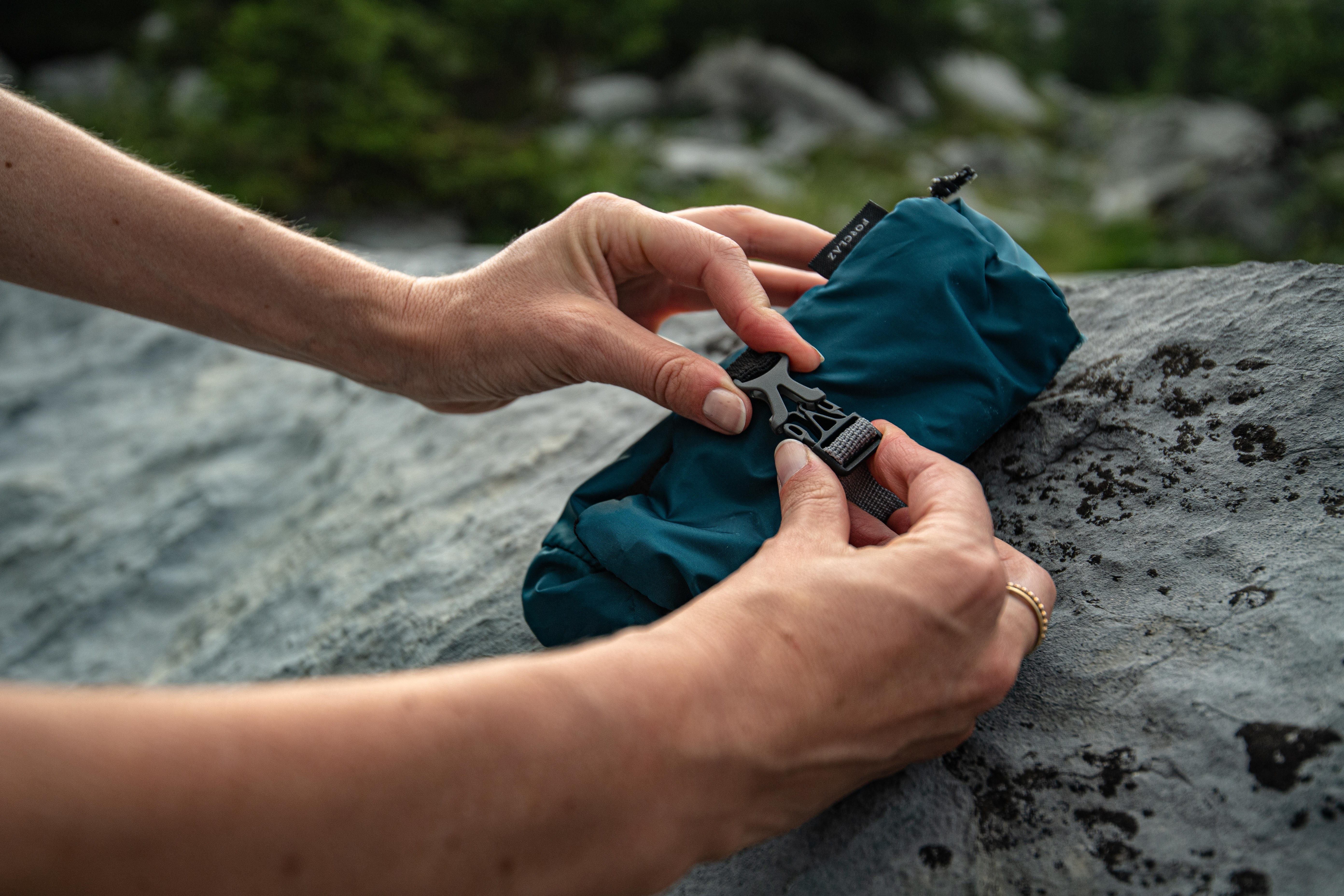 Ultralight Foldable Toiletry Bag - FORCLAZ
