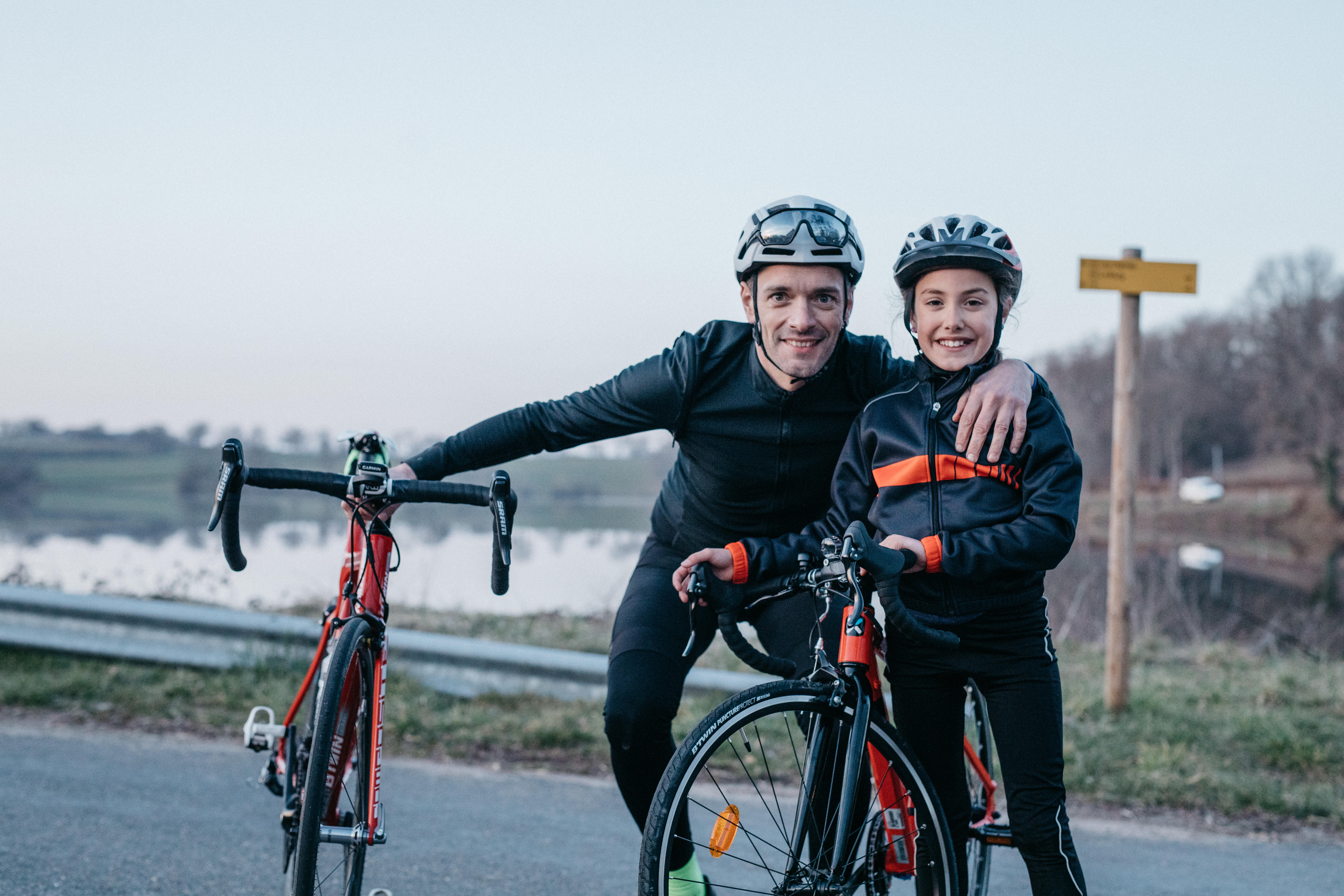 Btwin junior road bike outlet