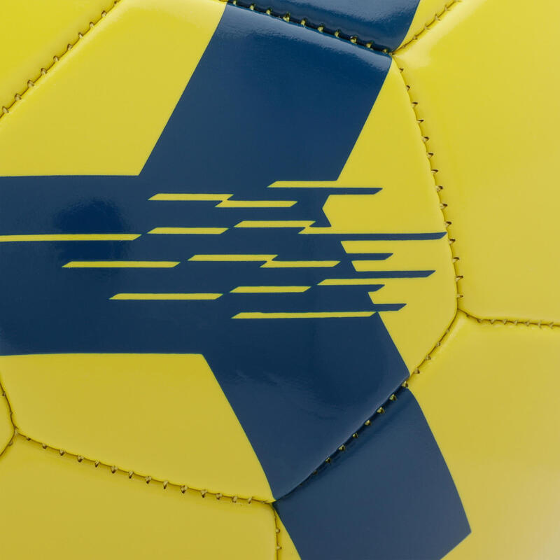 Futball-labda F100, 5-ös méret (12 éves kortól), sárga 