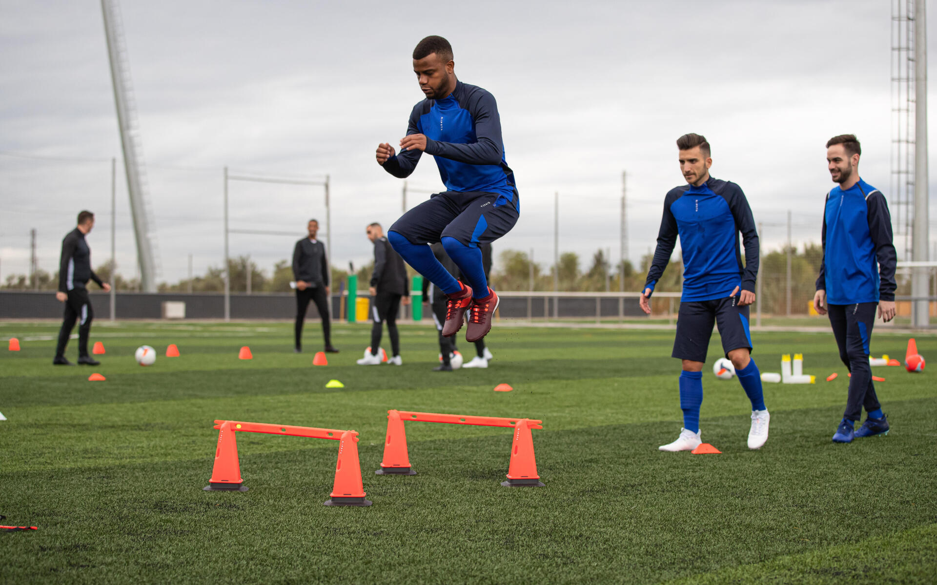 Fitness training for football: training drills and programmes