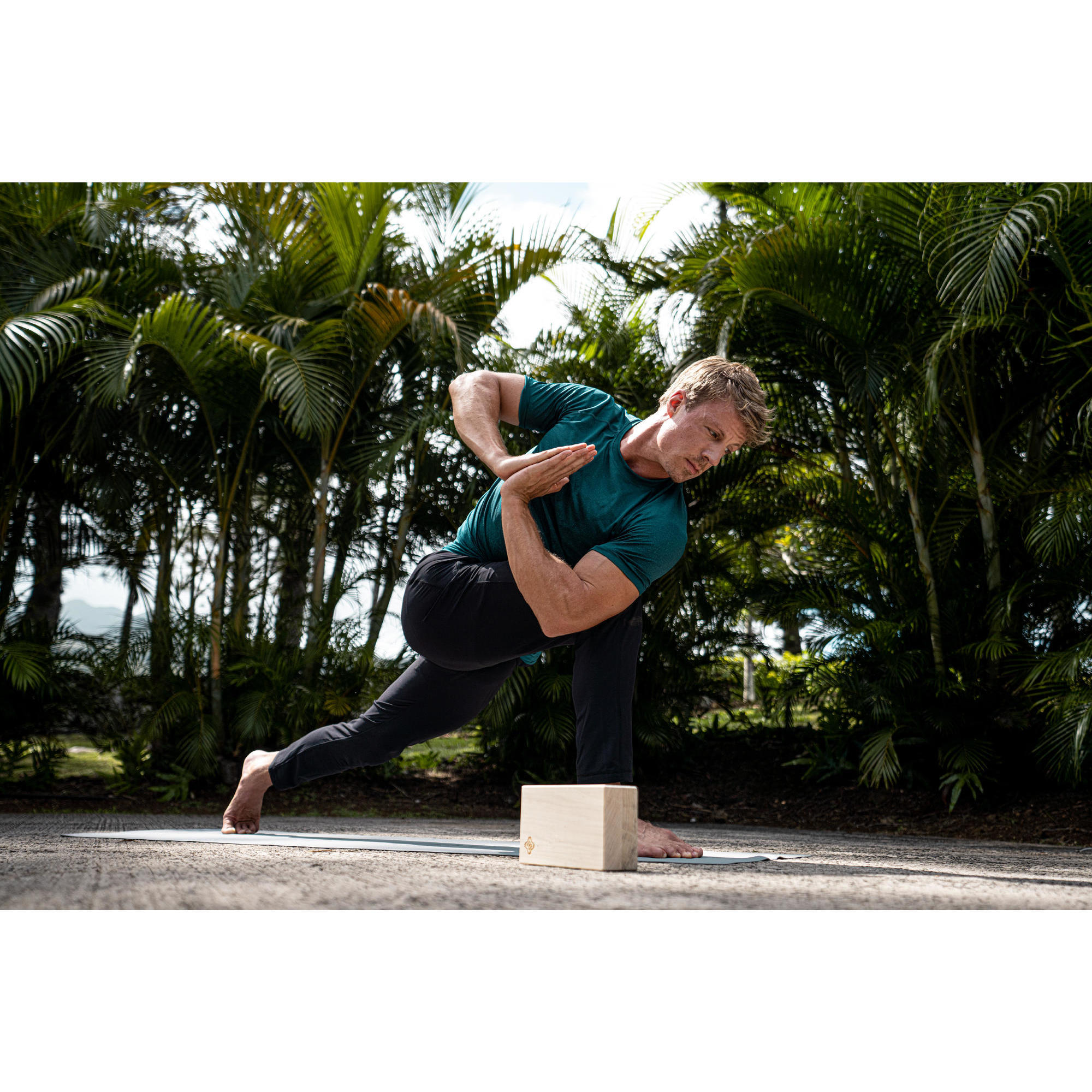 yoga brick decathlon