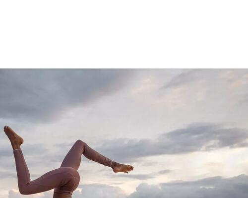 Come scegliere la tenuta per lo yoga dinamico | DECATHLON