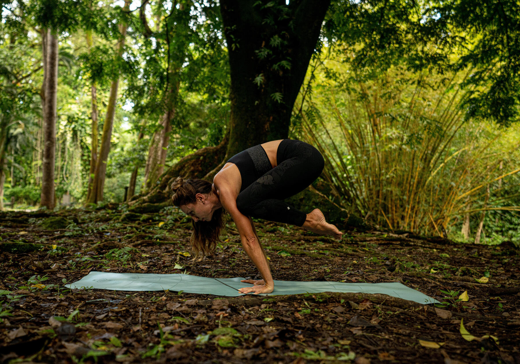 10 reasons why you should include yoga in your hiking training