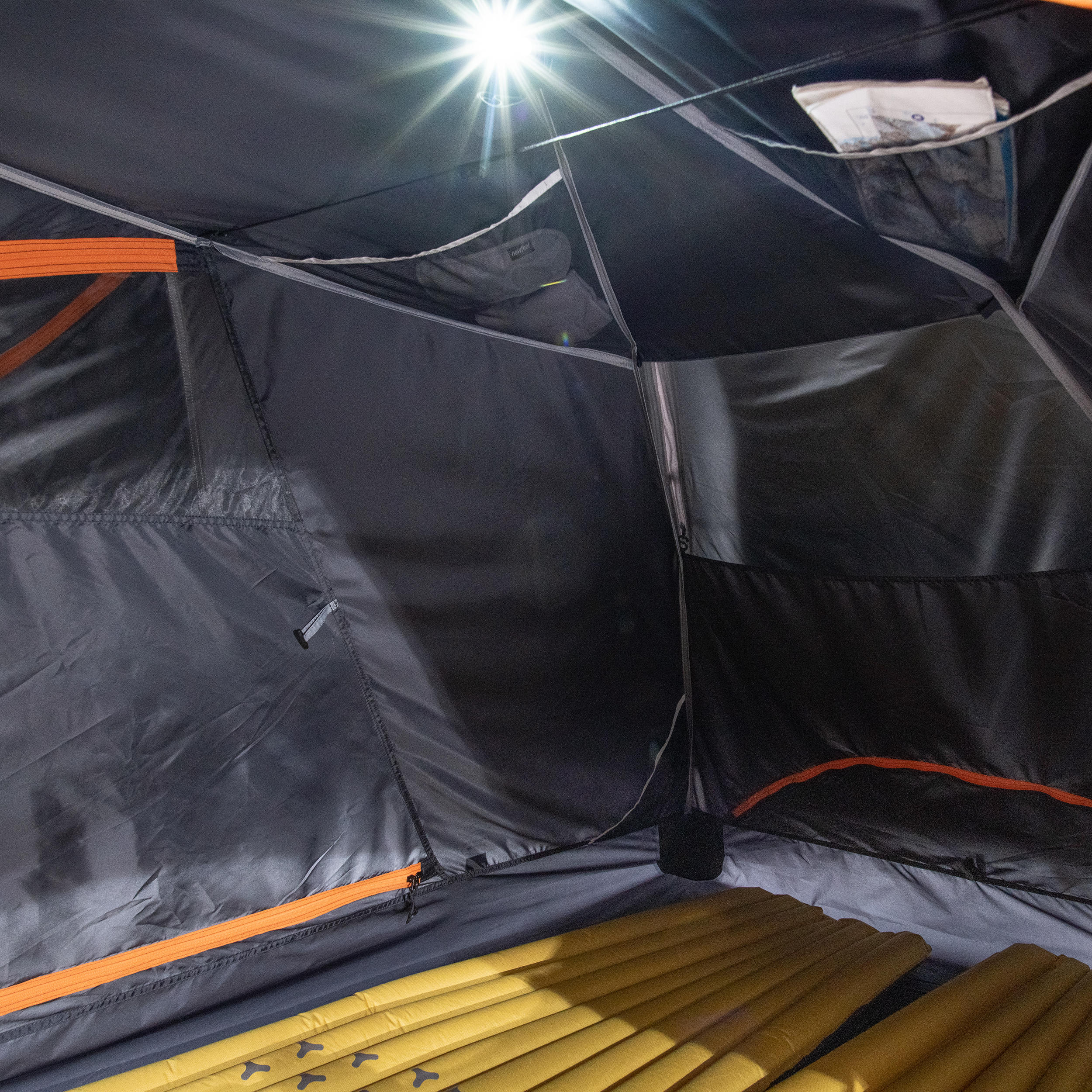 Dome Trekking Tent - 2 person - MT500 Fresh & Black 9/18