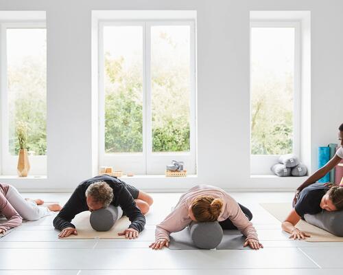 Die richtige Wahl des Yoga-Zubehörs