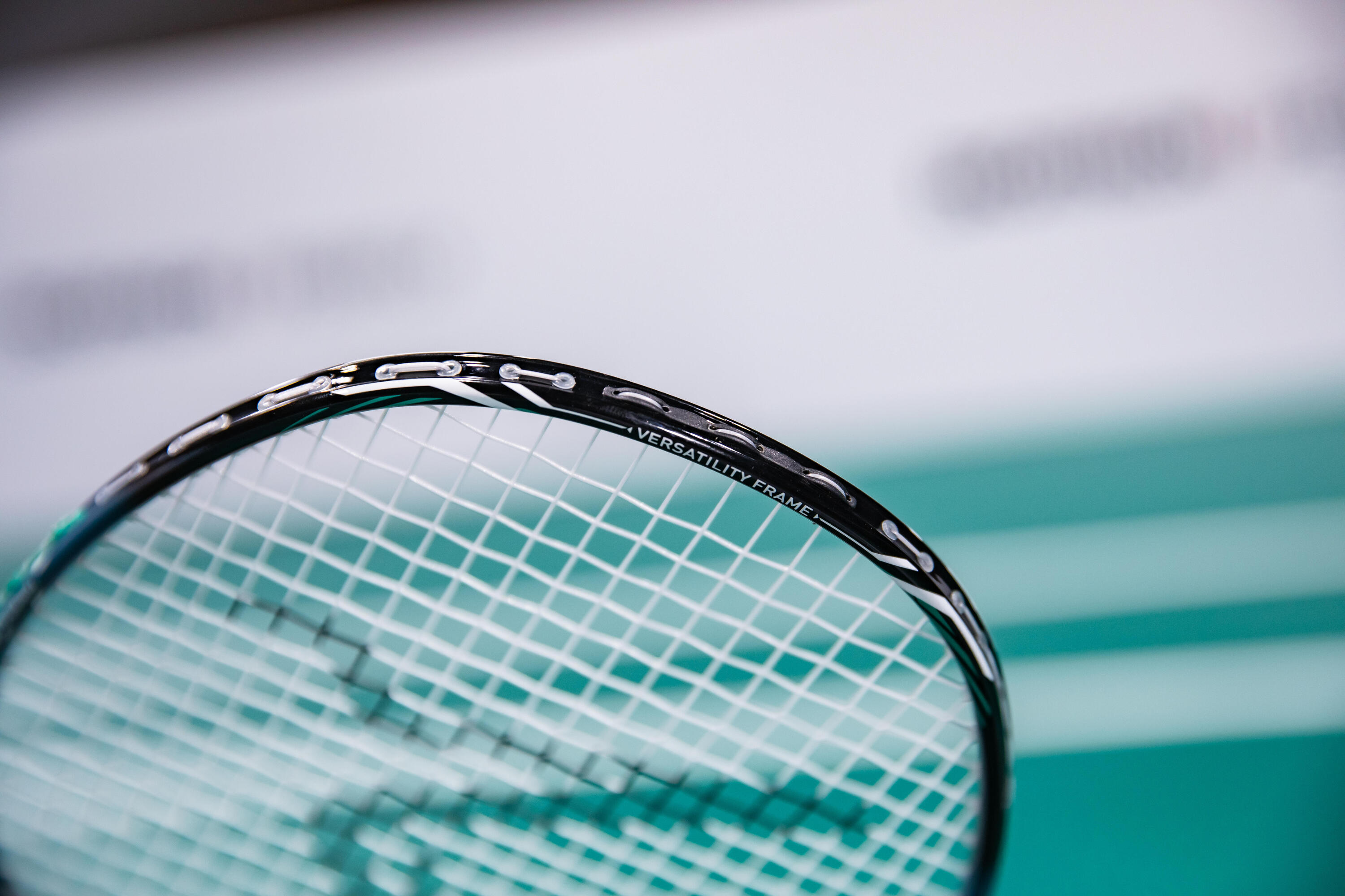 ADULT BADMINTON RACKET BR 590 BLACK GREEN 26/26