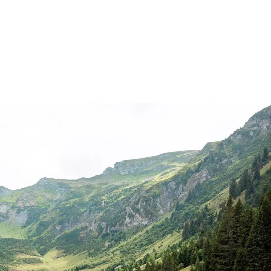 Αδιάβροχο καπέλο Trekking MT900 - Σκούρο γκρι