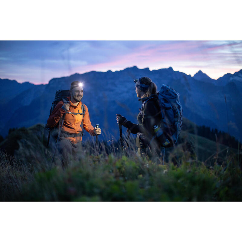 Cortaviento de montaña y trekking con capucha Mujer Forclaz MT900