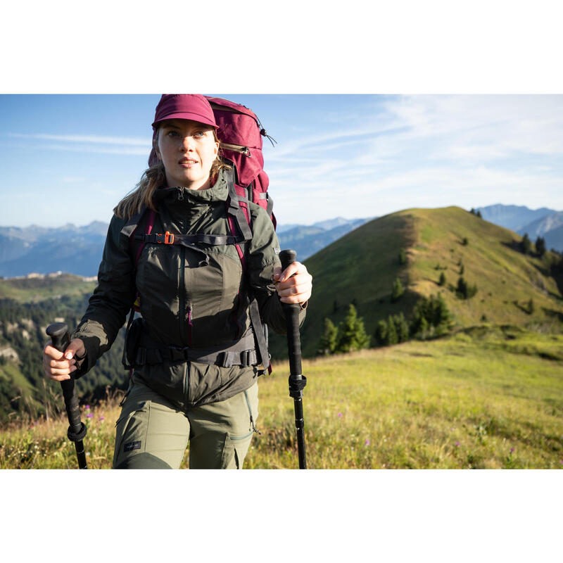 Geacă cu protecție împotriva vântului Softshell Trekking MT900 Kaki Damă