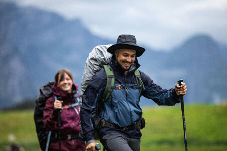 Topi Anti Air Trekking Gunung Trek 900 - Abu-abu Gelap