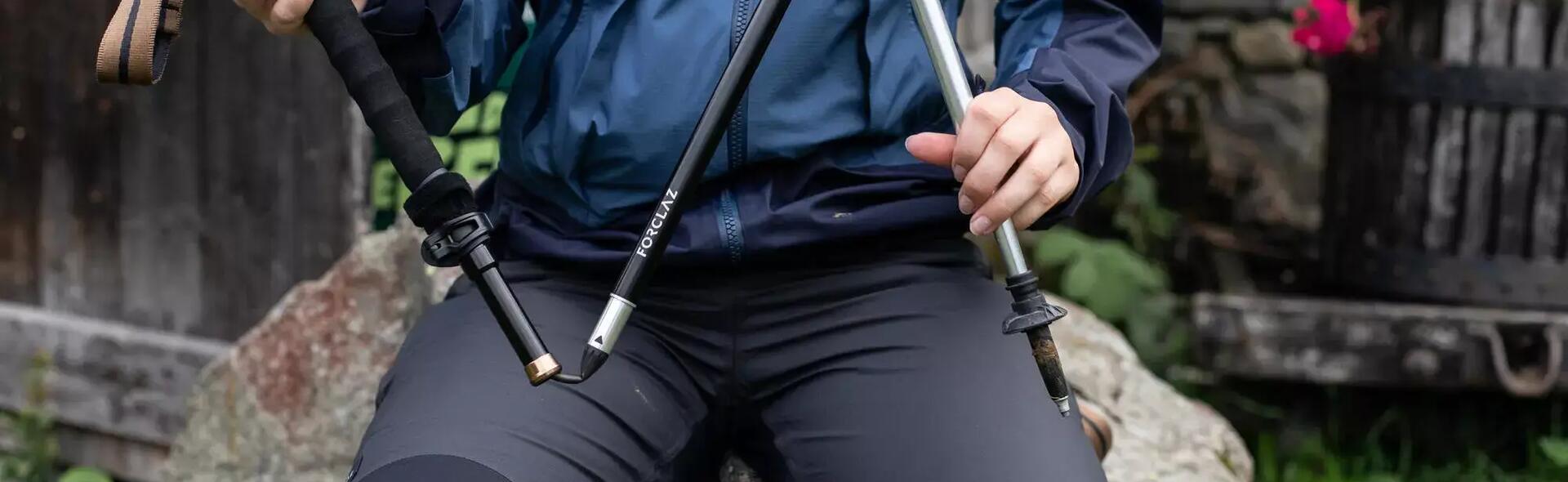 Adjusting the 3-fold ultra-compact hiking pole