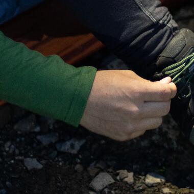 What's the right way to lace up you