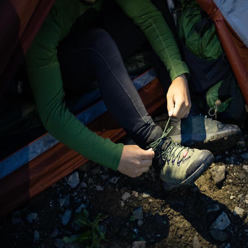 What's the right way to lace up you
