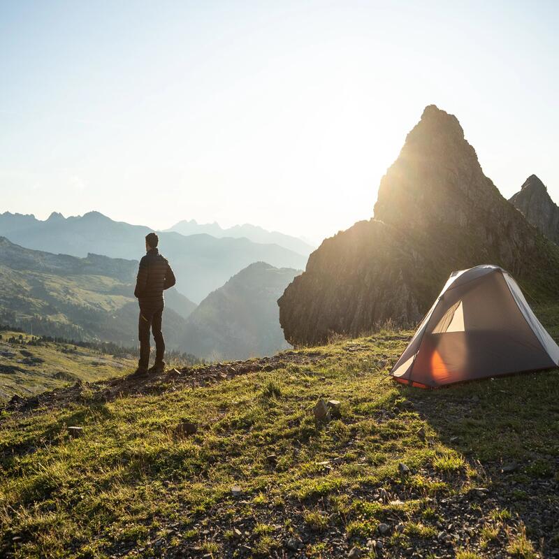 Choosing the right bivouac tent to go on a trek