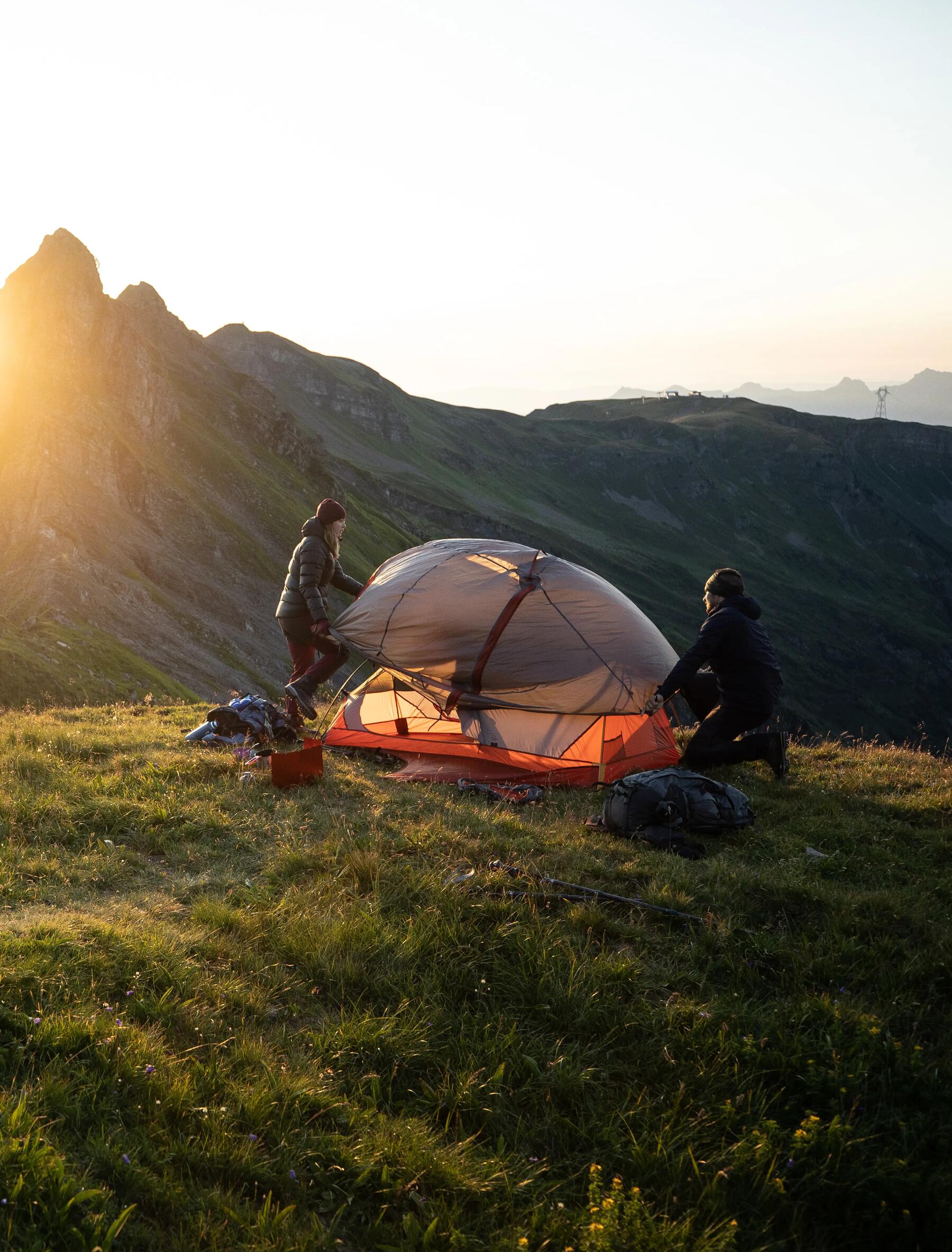 Cum să-ți alegi cortul? Cort pentru camping, bivuac sau trekking?