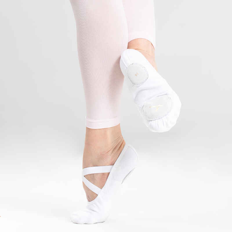 Ballettschuhe Halbspitze geteilte Sohle Stretch-Leinen Gr. 41‒42 weiss Ballettschuhe Halbspitze geteilte Sohle Stretch-Leinen Gr. 41‒42 weiss