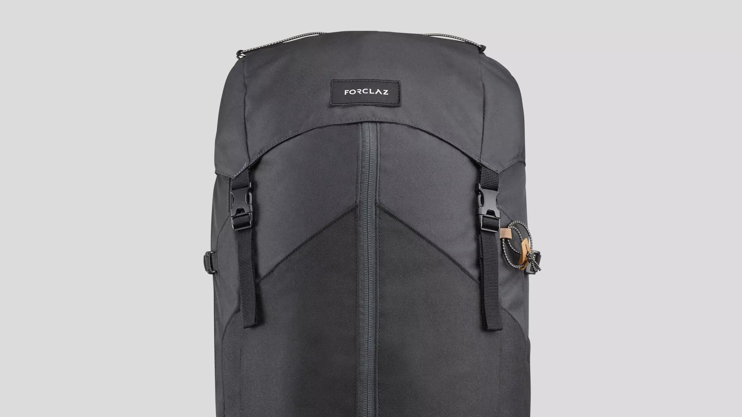 PFLEGE UND REPARATUR EINES TREKKING-RUCKSACKS MT100 