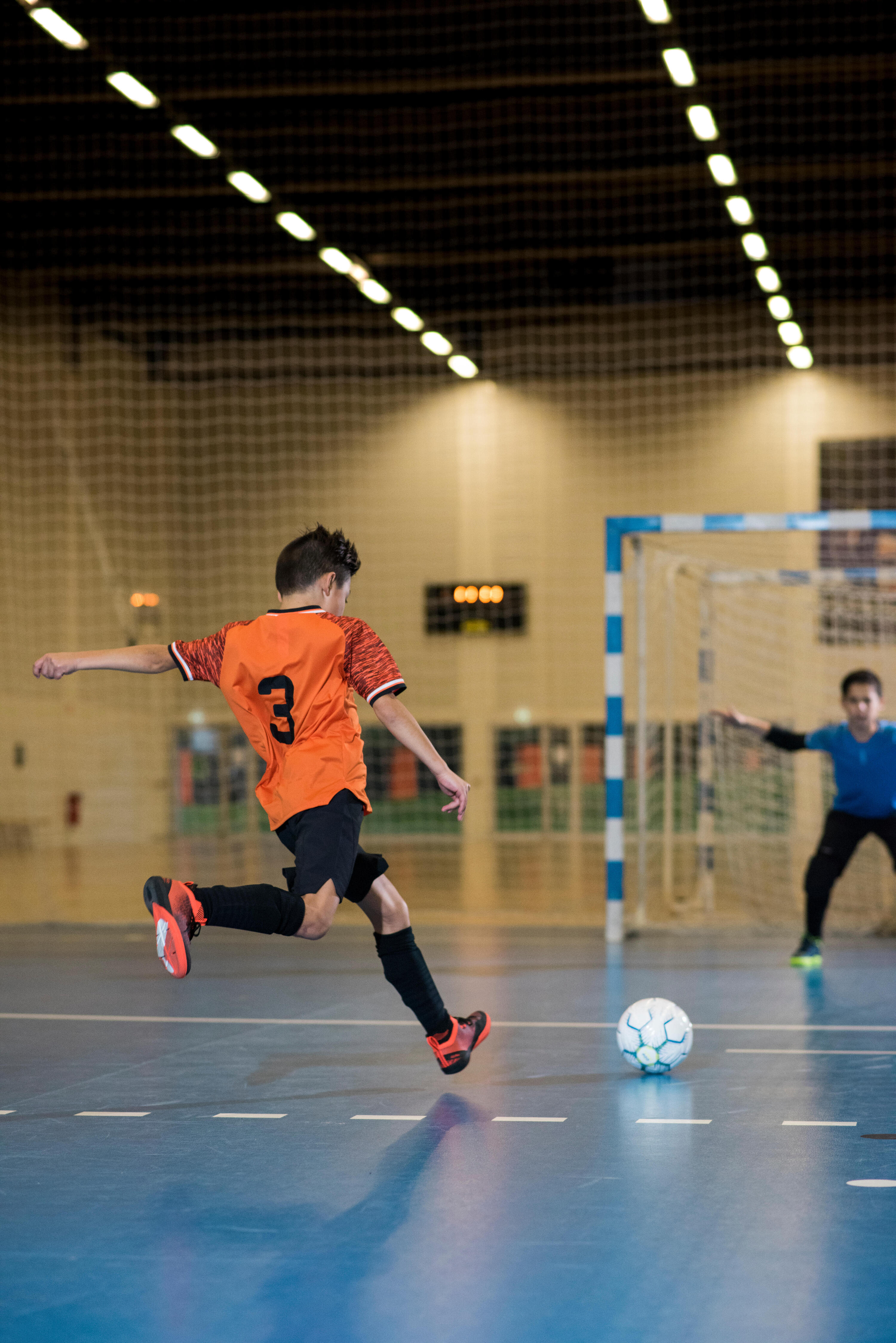 Kids' Futsal Shorts - Black 3/8