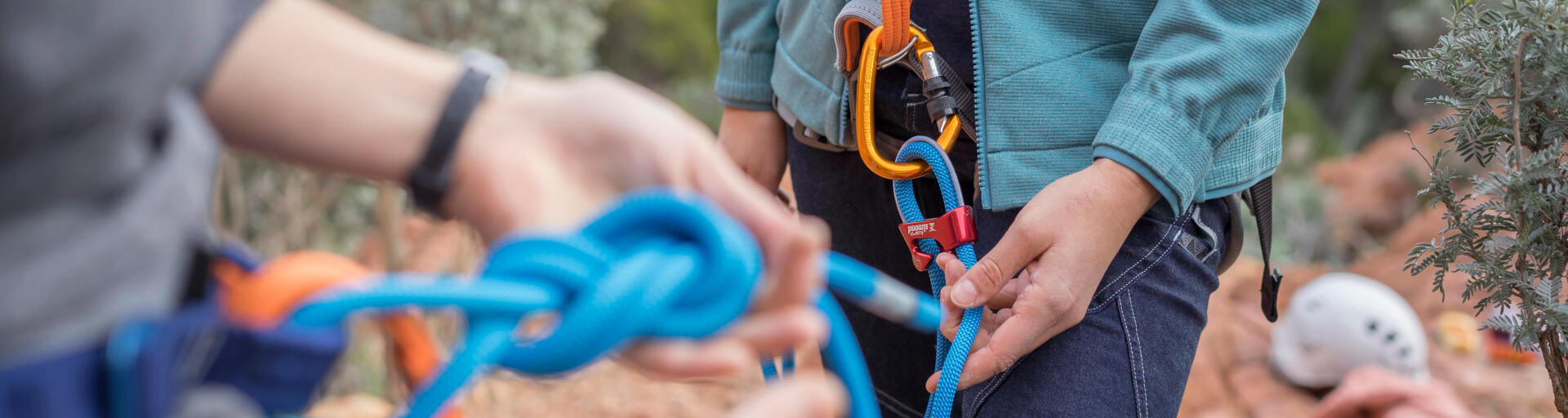 How to choose your climbing carabiners 