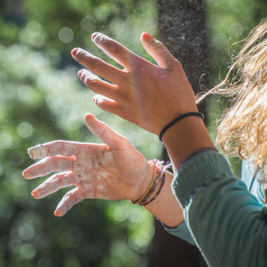 Why climber use chalk