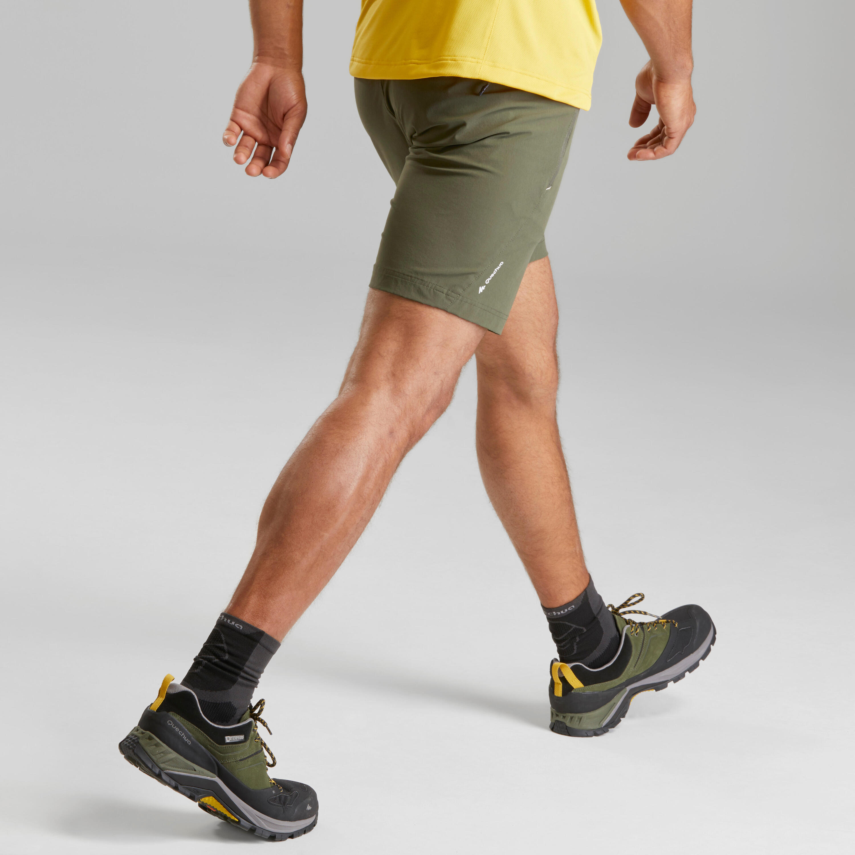 Men’s short mountain walking shorts MH500 3/6