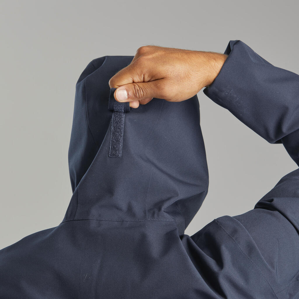 Chamarra de senderismo ligera e impermeable para hombre MH150