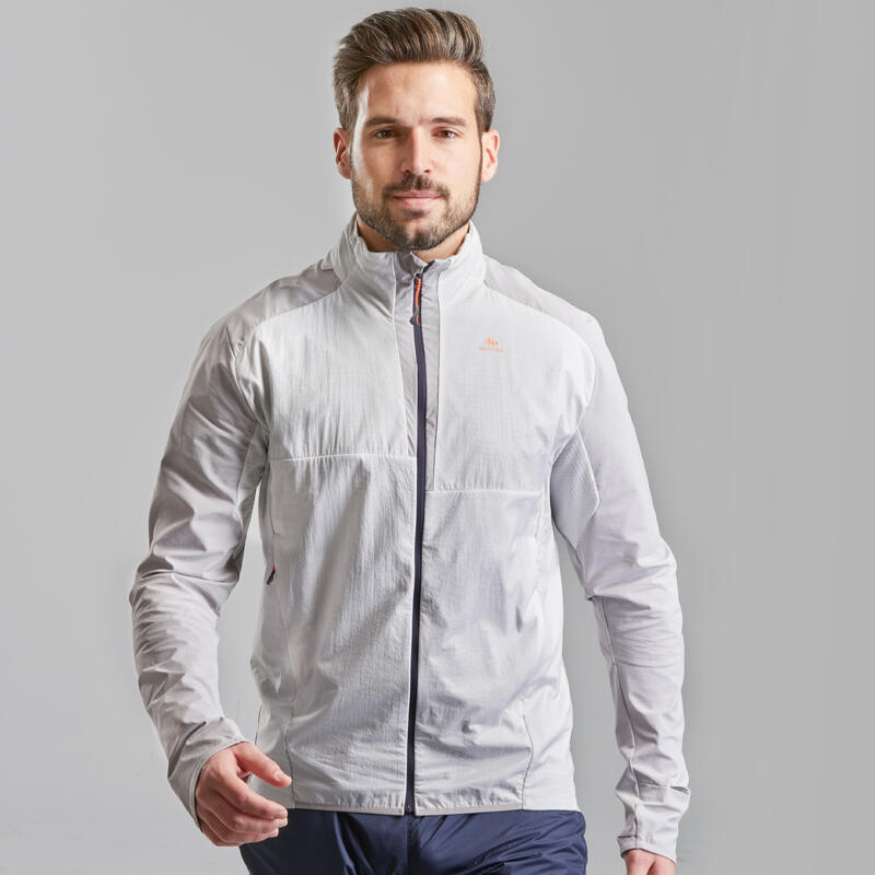 Chaqueta de montaña y trekking ultraligera Hombre Quechua FH900 gris