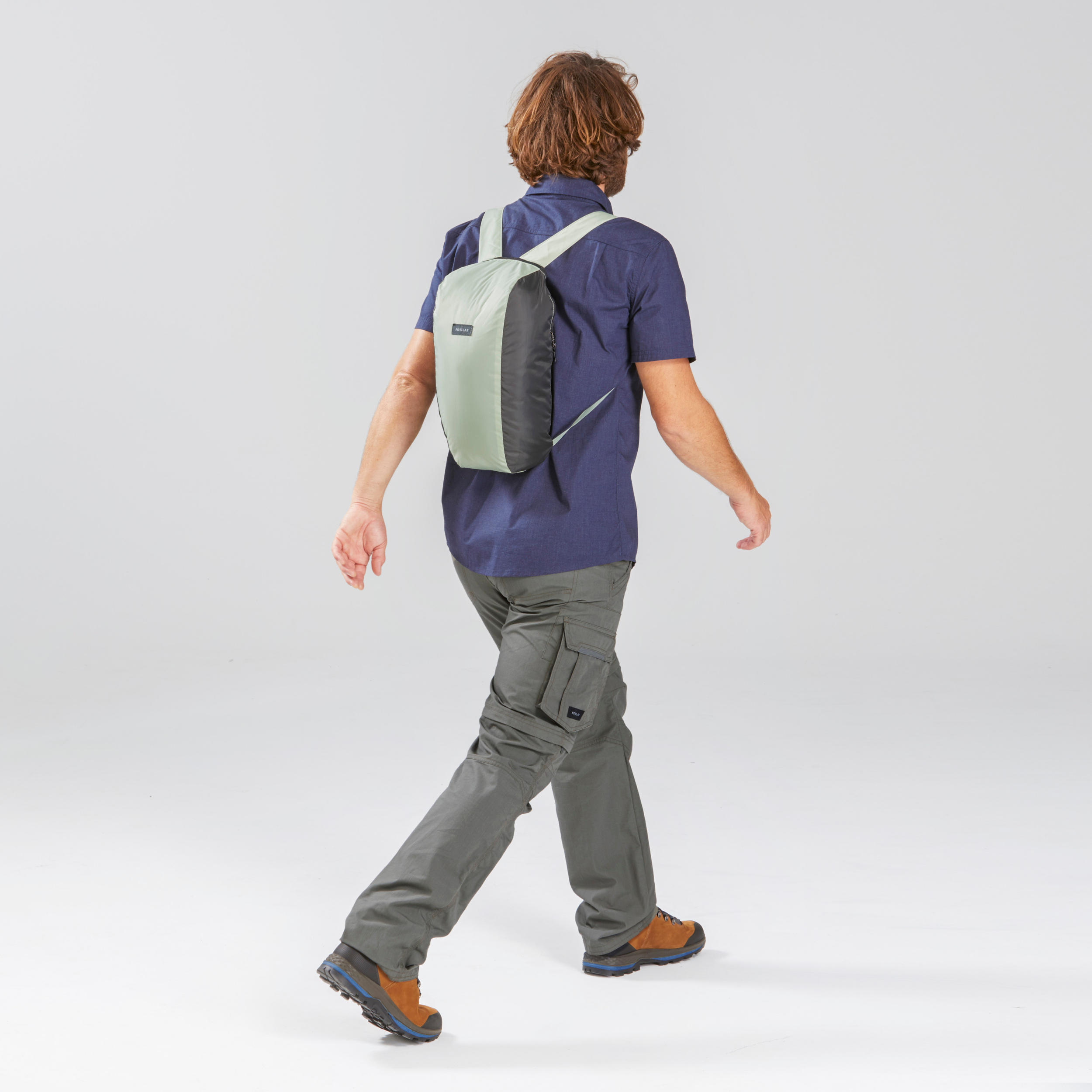MOCHILA DE TREKKING Y MONTAÑA ULTRA COMPACTA 10 LITROS VERDE AGUA -  Decathlon