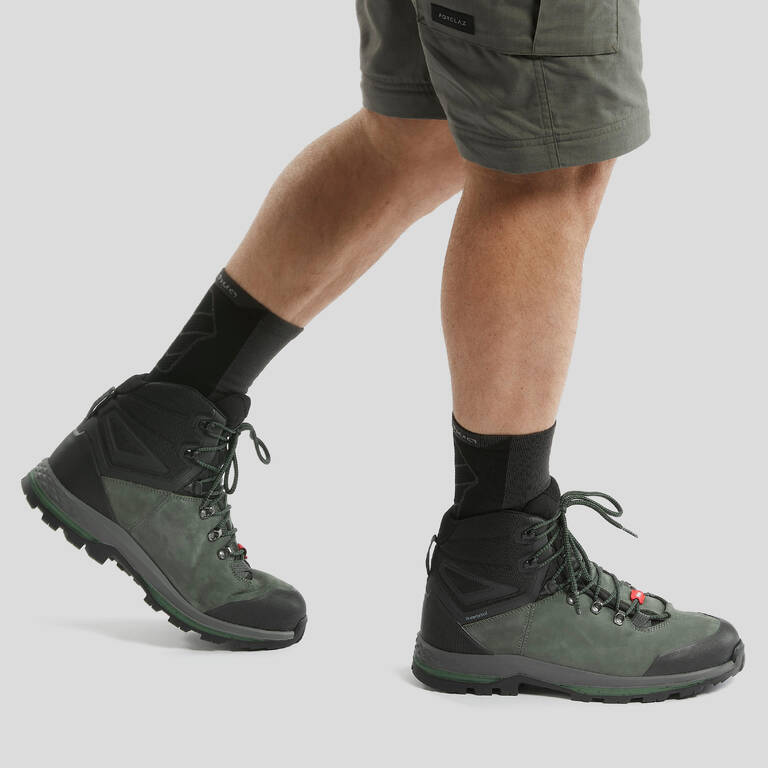 Sepatu Boots Kulit Trekking Lebar Pria  TREK100 - Khaki