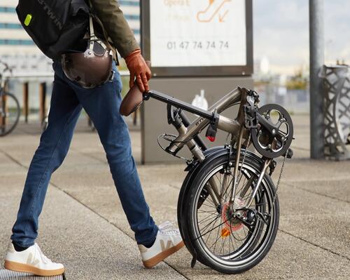 Cycling | How To Fold And Unfold a Folding Bike?