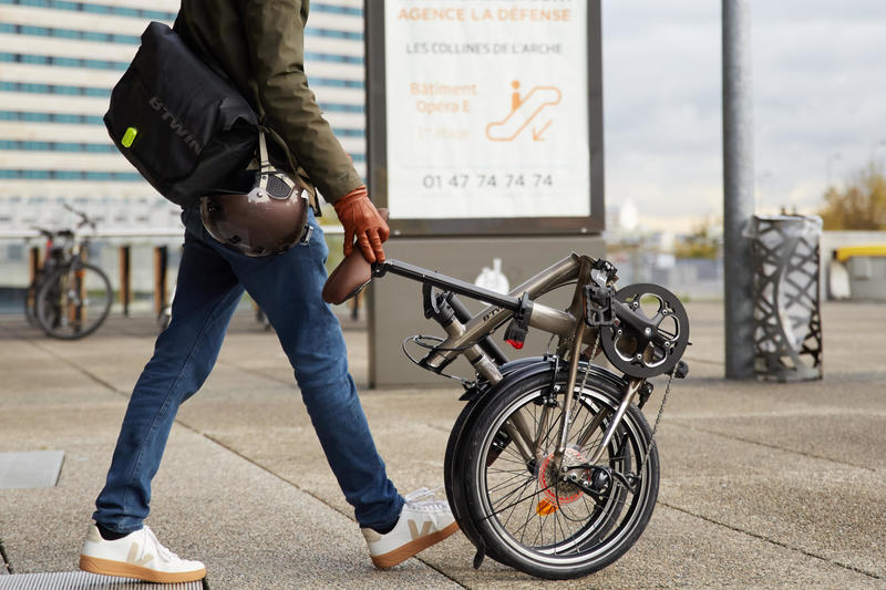 Cycling | How To Fold And Unfold a Folding Bike?