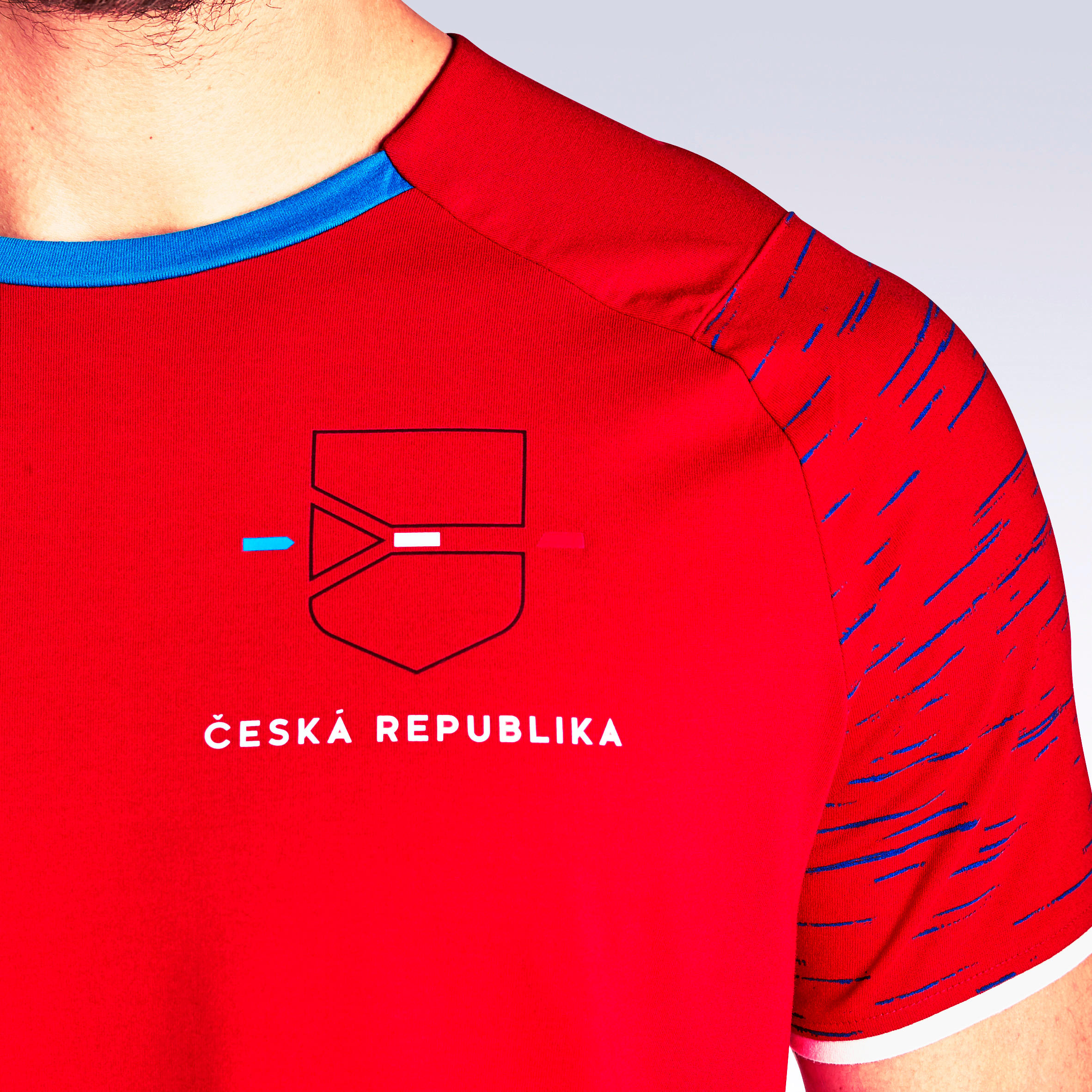 Adult Football Shirt FF100 - Czech Republic 6/9