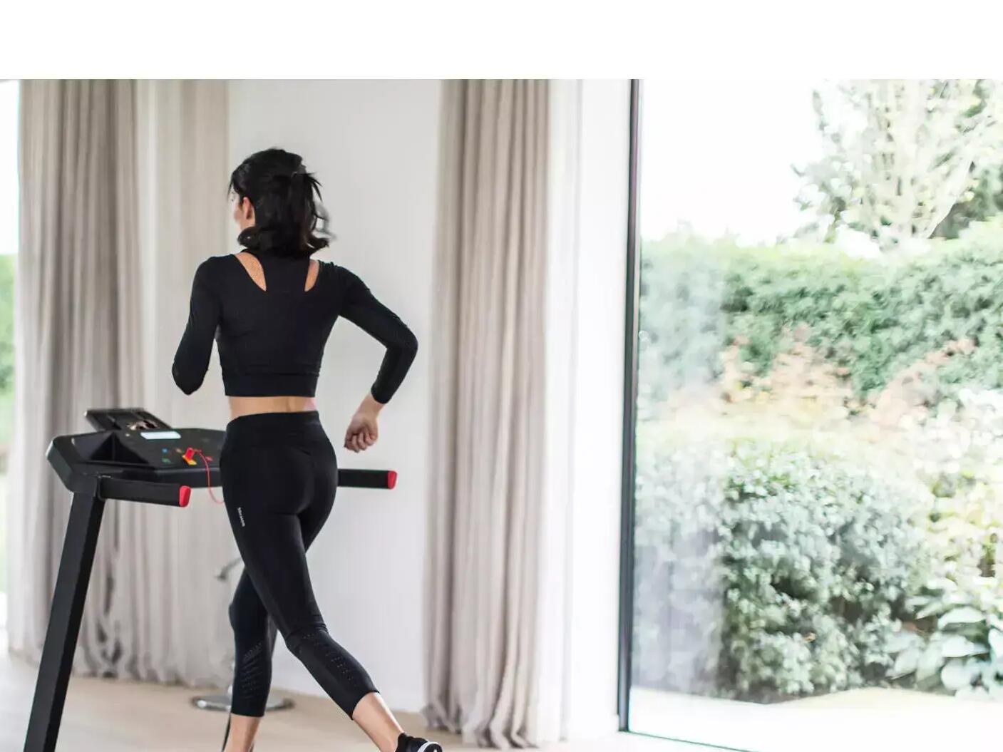 HOW TO RUN FOR 30 MINUTES ON A TREADMILL