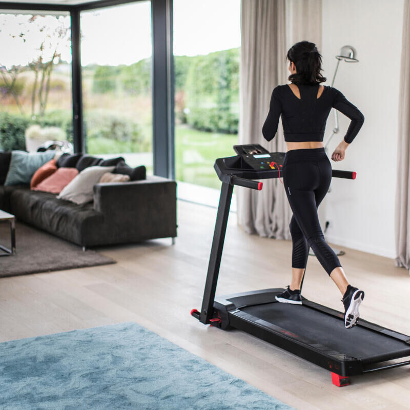 THE RIGHT WAY TO USE YOUR TREADMILL