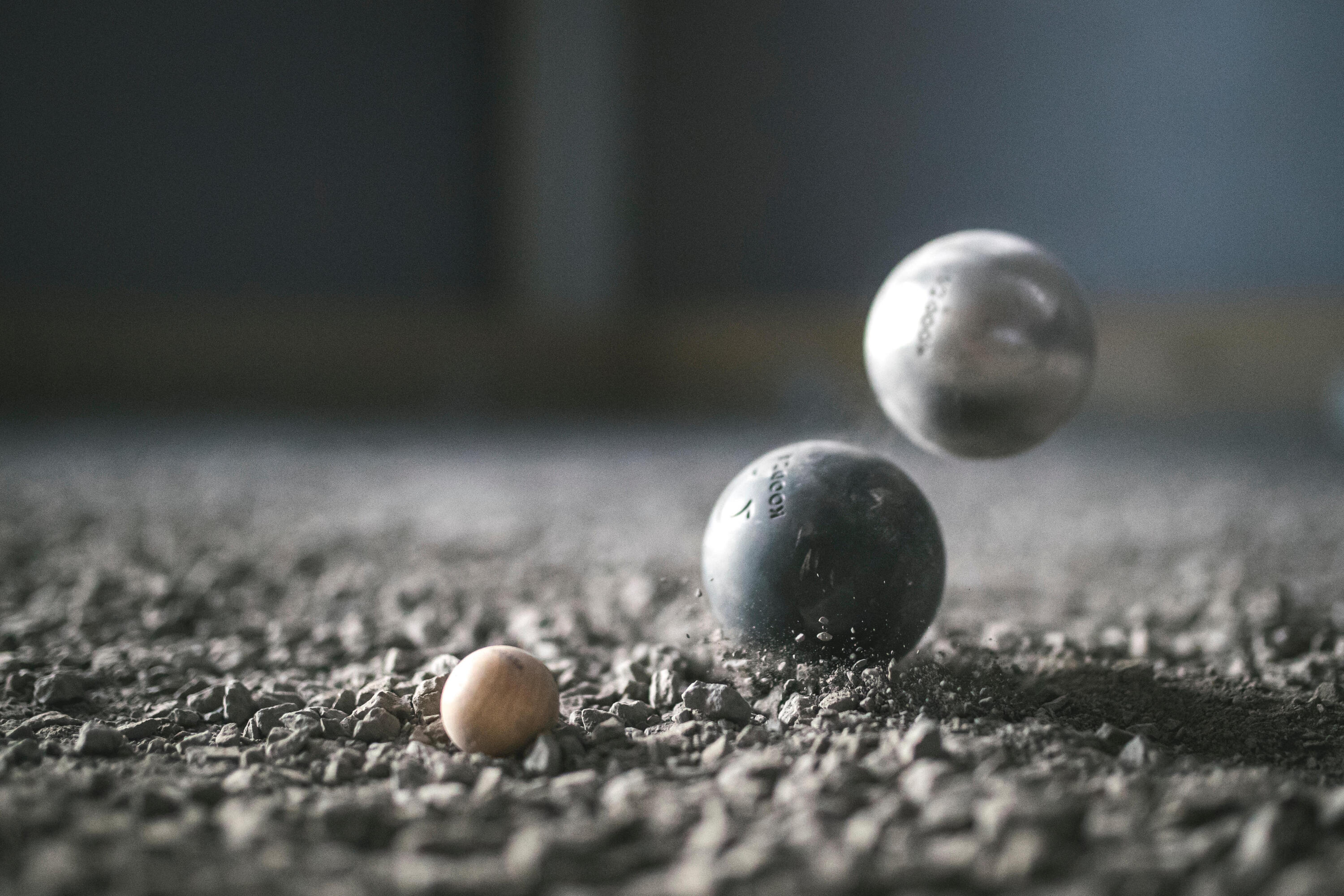 Polotvrdé turnajové koule na pétanque z nerezové ocele 3 ks 15/16